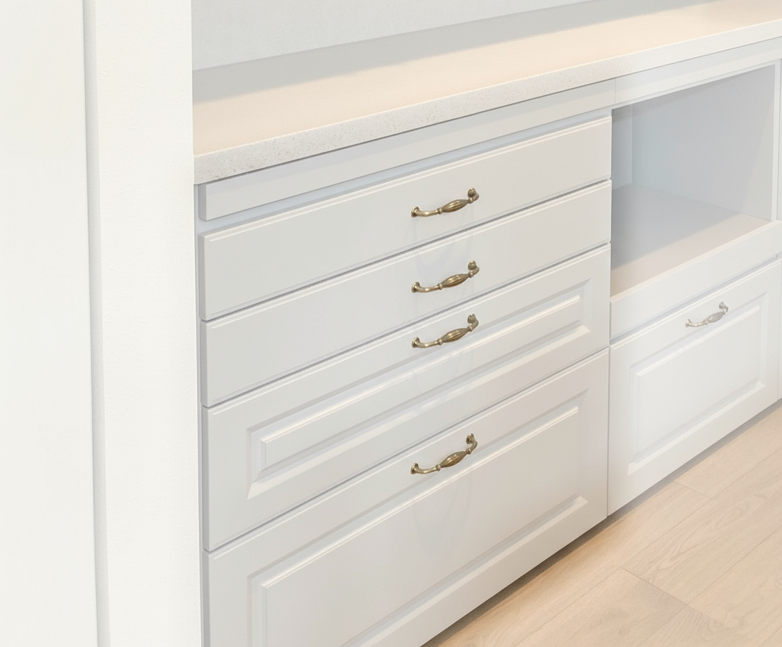 Cupboard with raised doors (Wise original frame design doors) and a 3-minute gloss urethane paint finish