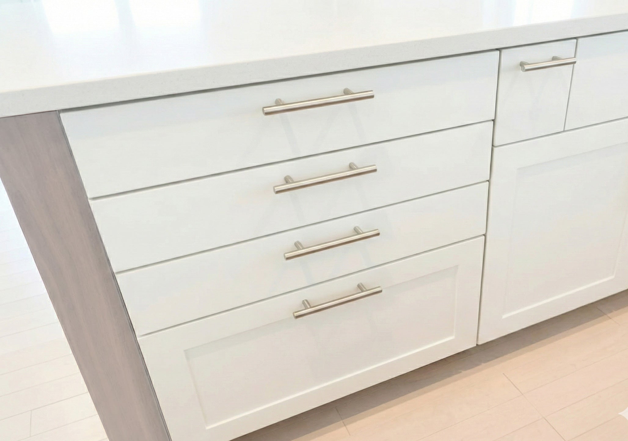 Cupboard with raised doors (Wise original frame design doors) and a 3-minute gloss urethane paint finish